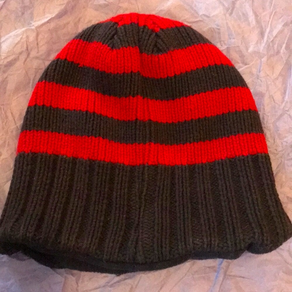 Children’s place navy blue red striped cotton knit toddler hat cap fleece lining